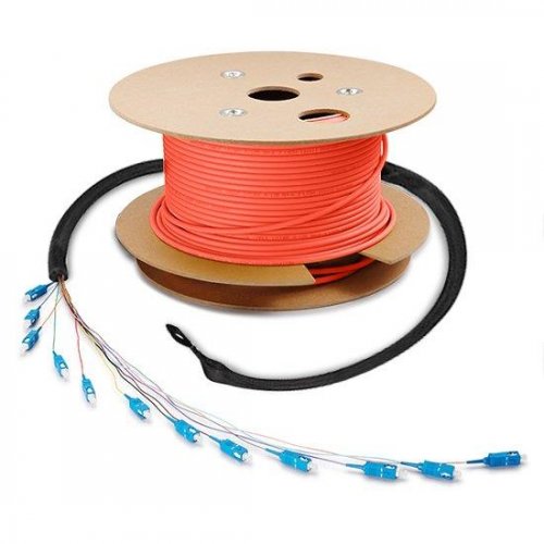 Amélioration des réseaux de fibre : tresse LC, câble de raccordement à fibre et isolateur optique